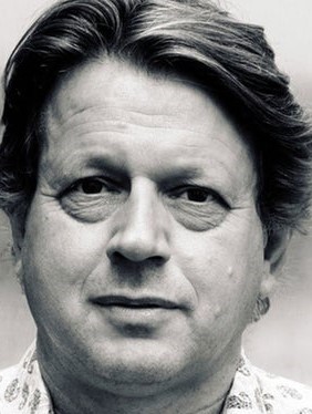 Peter F. Hamilton